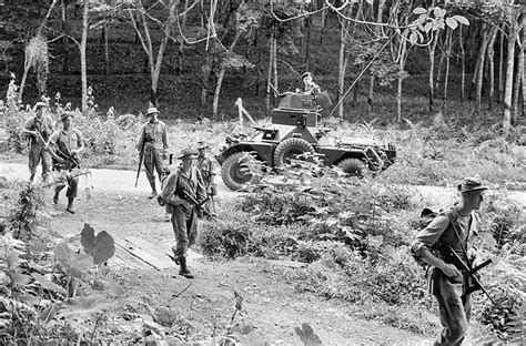 A Batalha de Kampung Kandang: Um confronto sangrento entre guerrilheiros comunistas e forças britânicas durante a Emergência Malaia.